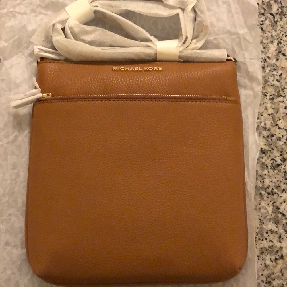 👜NWT Michael Kors purse Riley Pebble Leather👜